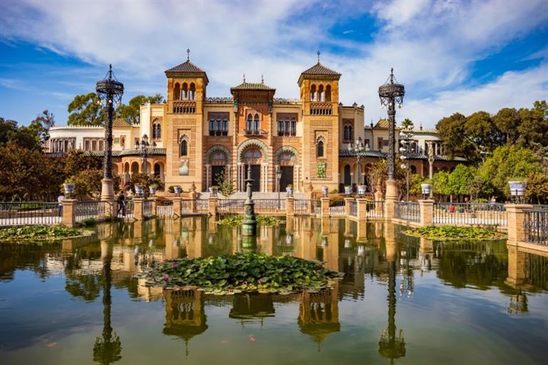 Costa de la Luz & Sevilla ©Val Thoermer /adobestock